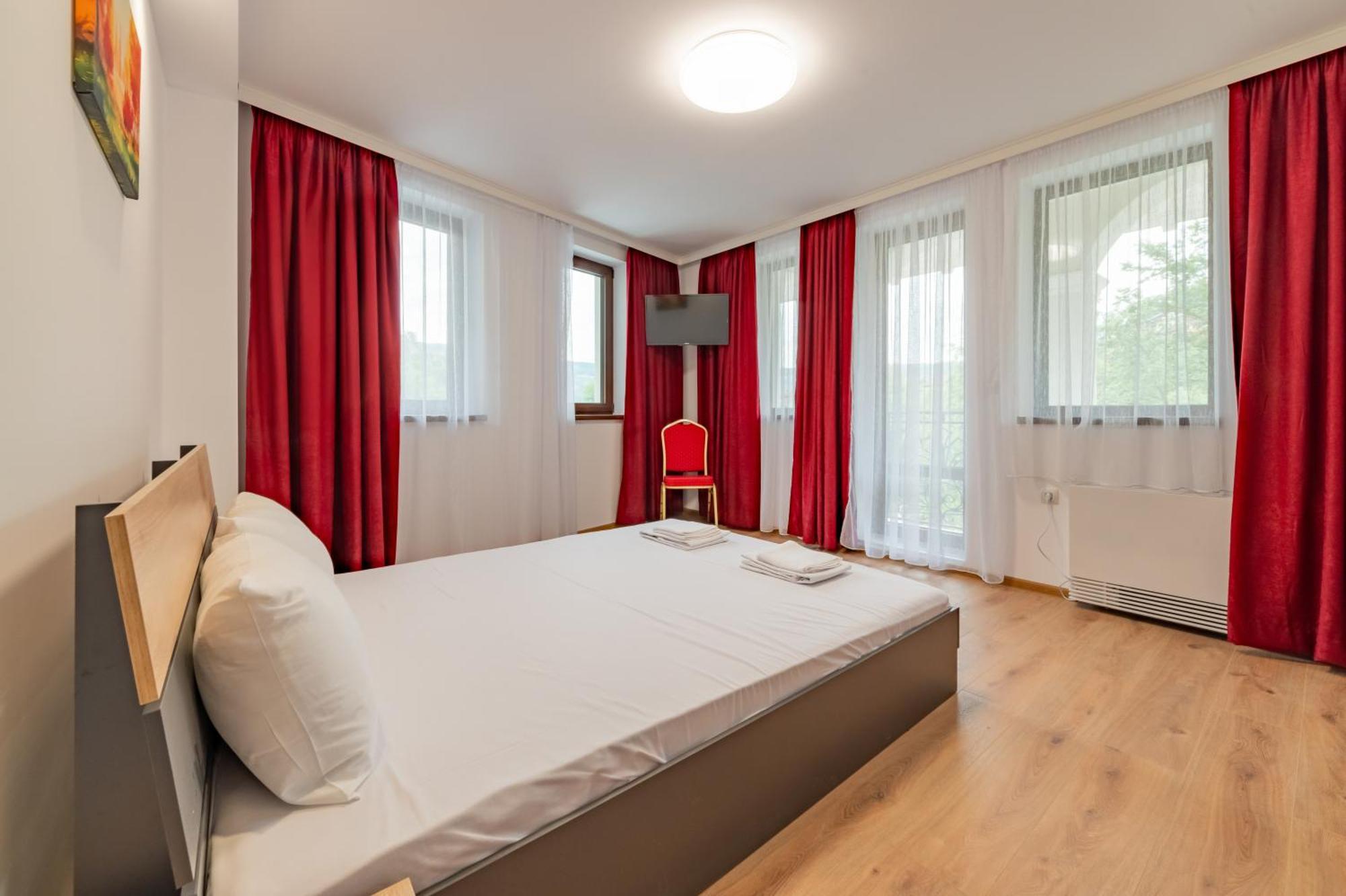 Ариа Hotell Veliko Tărnovo Exteriör bild
